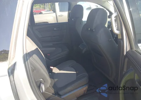 2013 Chevrolet Traverse 1Lt z USA, uszkodzony, nr VIN 1GNKVGKD7DJ121800